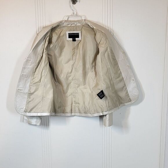 Bernardo Women's Leather Jacket - Picture 13 of 14
